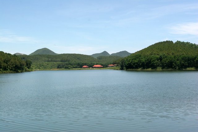 Dong Chuong Lake - View of Dalat in Ninh Binh